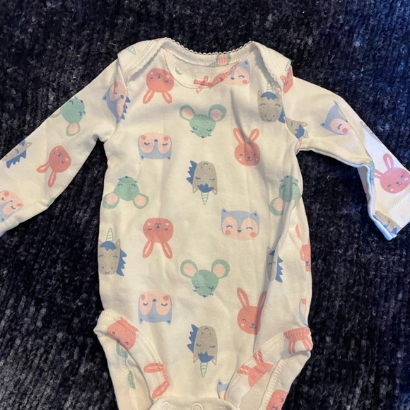 Baby Girl Bundle (10 Pieces), Sizes 0-3 and 3 Months - Picture 11 of 16